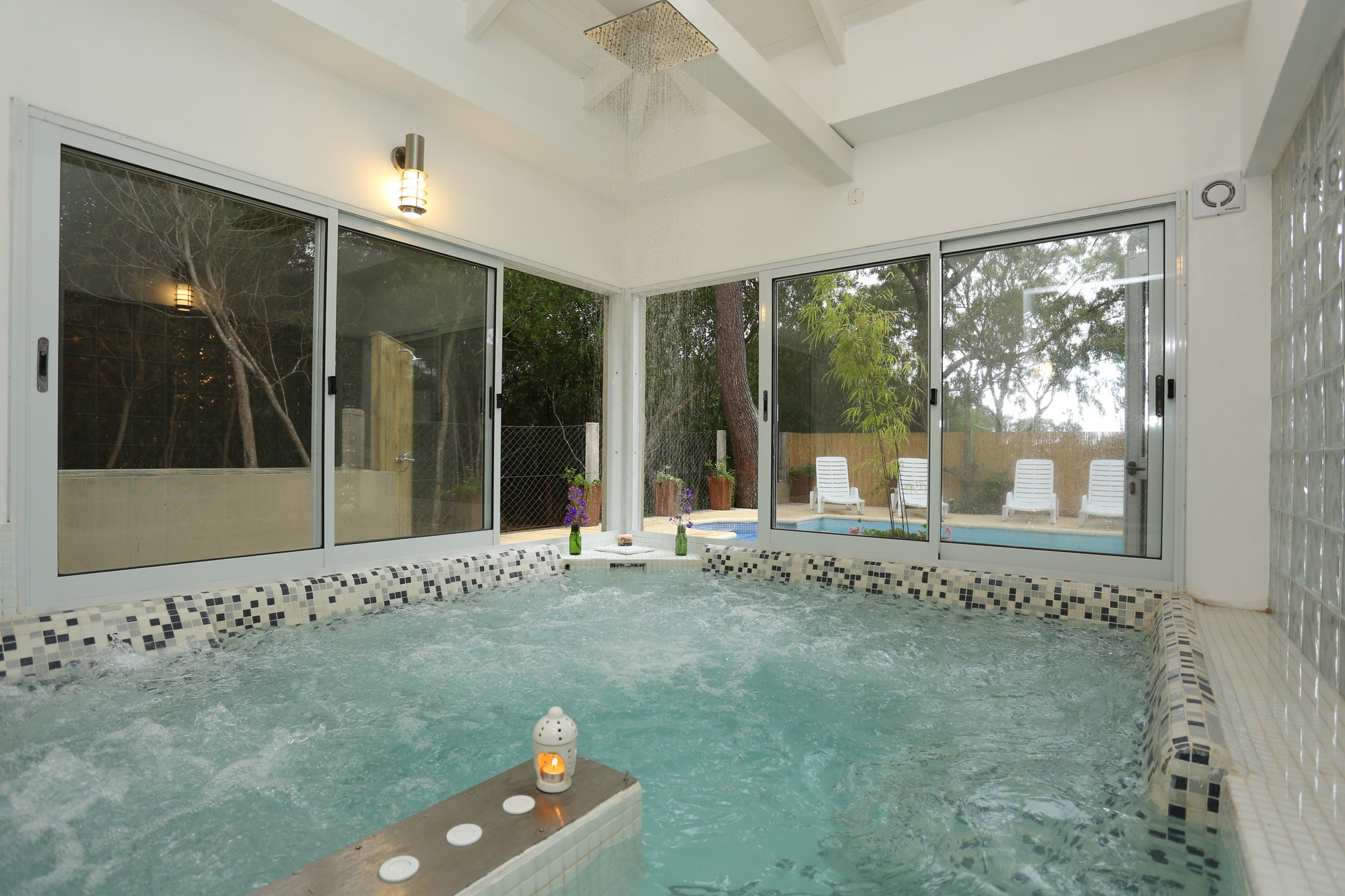 Jacuzzi